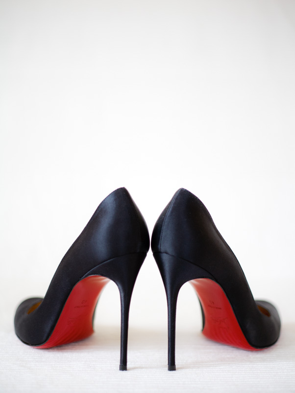 louboutin czarne seksowne szpilki na wesele ślub