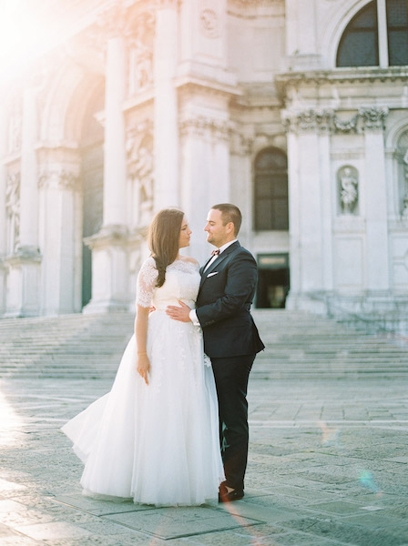Para Młoda na tle San Giorgio Maggiore Wenecja Włochy
